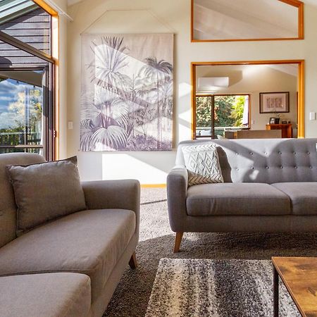 Sherwood Lodge 4-Bedroom Holiday Home With Spectacular Views Christchurch Exterior foto