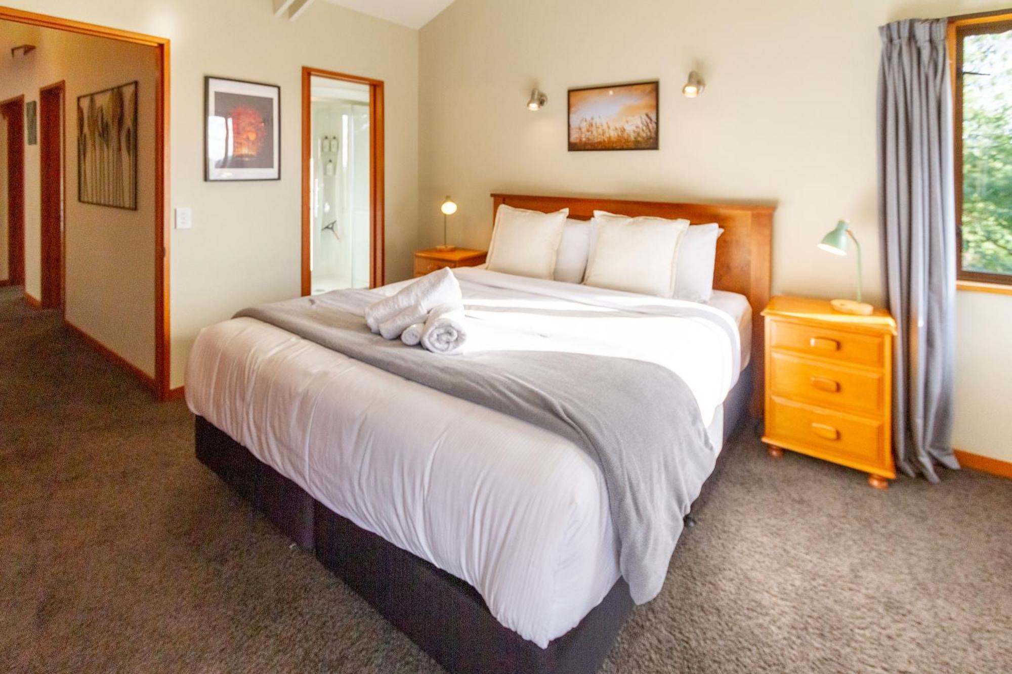 Sherwood Lodge 4-Bedroom Holiday Home With Spectacular Views Christchurch Exterior foto